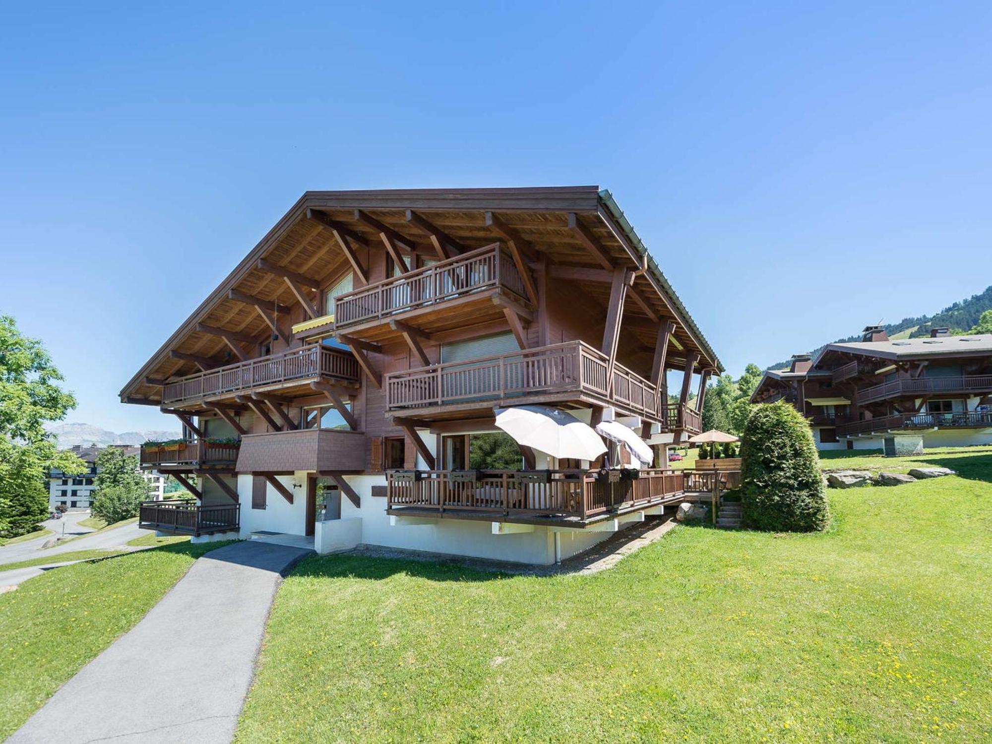Studio 4 Pers - Balcon - Proximite Pistes Et Golf - Tv - Garage - Animaux Ok - Tennis En Ete - Fr-1-453-82 メジェーヴ エクステリア 写真